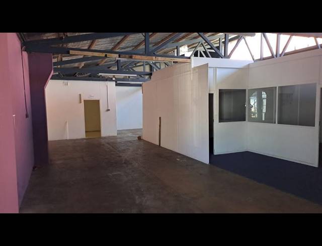 INDUSTRIAL PROPERTY TO RENT IN NORTH END